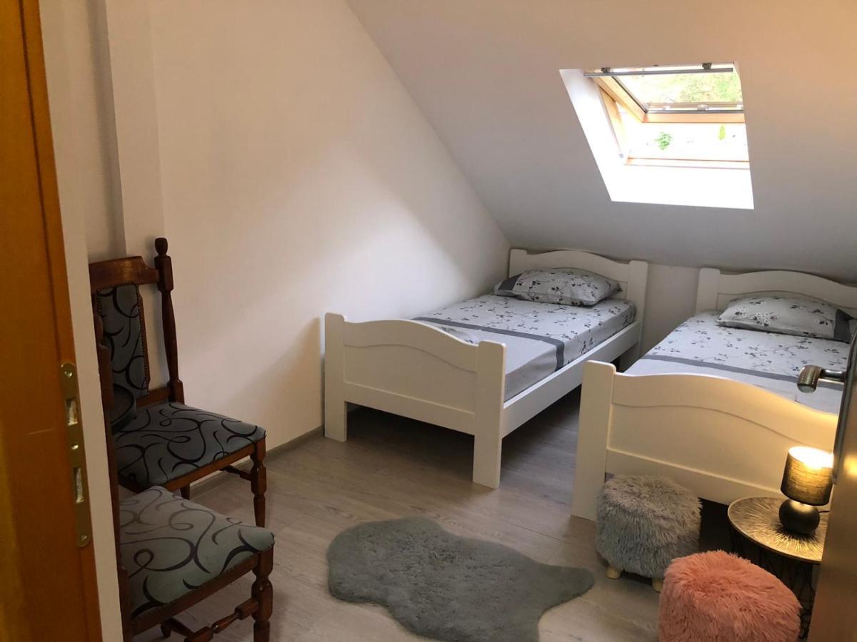 Peaceful Apartment Плужине Екстериор снимка