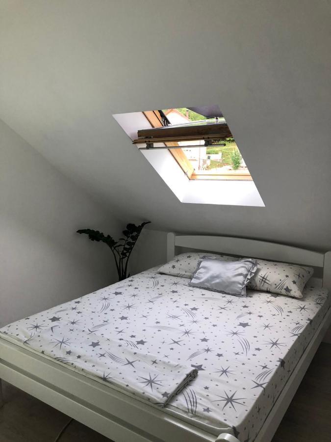Peaceful Apartment Плужине Екстериор снимка