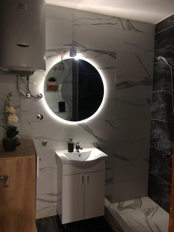 Peaceful Apartment Плужине Екстериор снимка