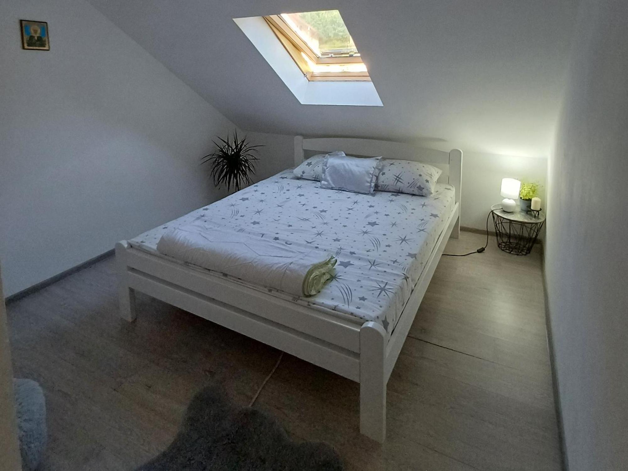 Peaceful Apartment Плужине Екстериор снимка